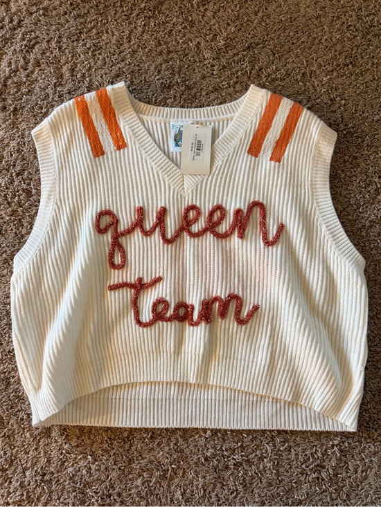 QUEEN OF SPARKLES Tops - Queen of sparkles queen team sweater